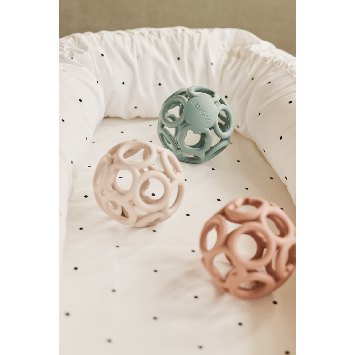 리우드 치발기 볼 - 페퍼민트 | Jasmin teether ball - Peppermint - Image 2