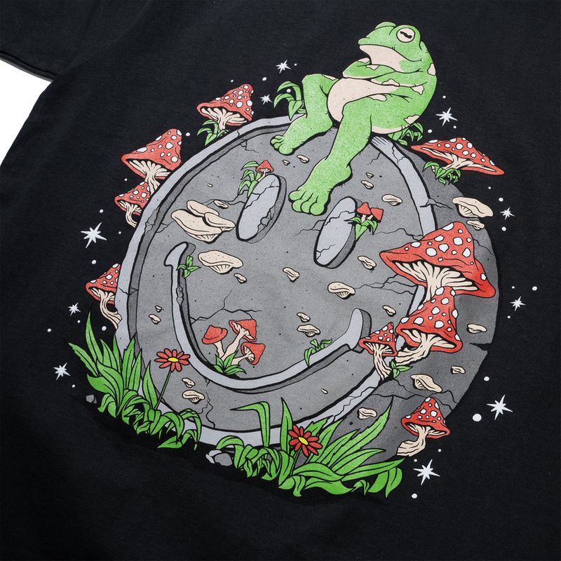 SMILEY ON THE SLAB T-SHIRT | 마켓스튜디오 티셔츠 - Image 2