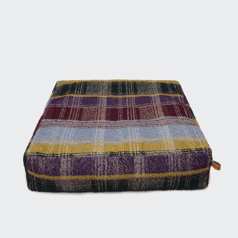 Cloud7 Dog Bed Cube Tartan Purple - Image 2