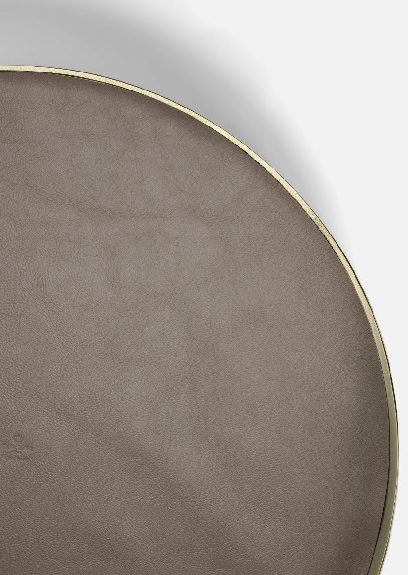 Skultuna 1607 스쿨투나 Karui Leather - Taupe 스웨덴 왕실 황동 공방
