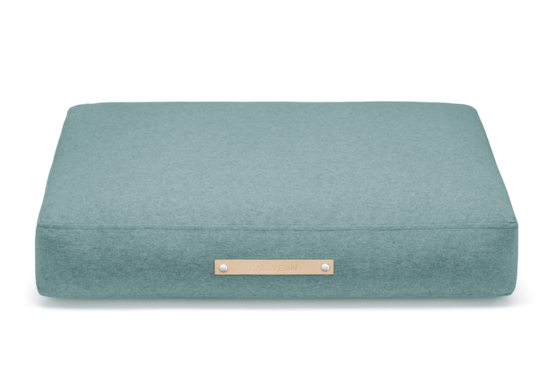Labbvenn 라브벤 Copenhagen Dog Cushion- Azure 강아지 벨기에 디자인
